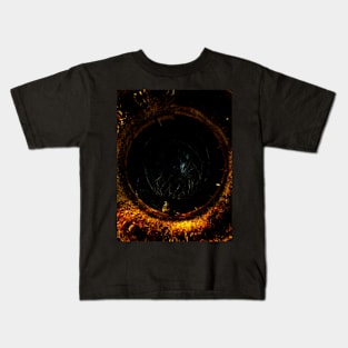 Digital collage, special processing. Spider in the hole. v2 Kids T-Shirt